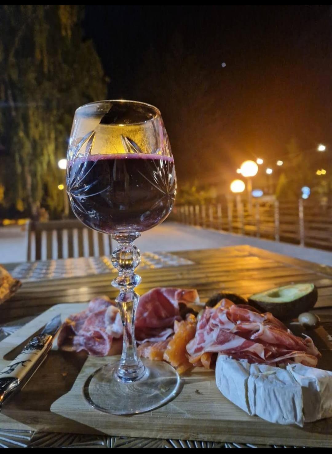 Vila Pinul Si Mesteacanul Poiana Brasov Bagian luar foto