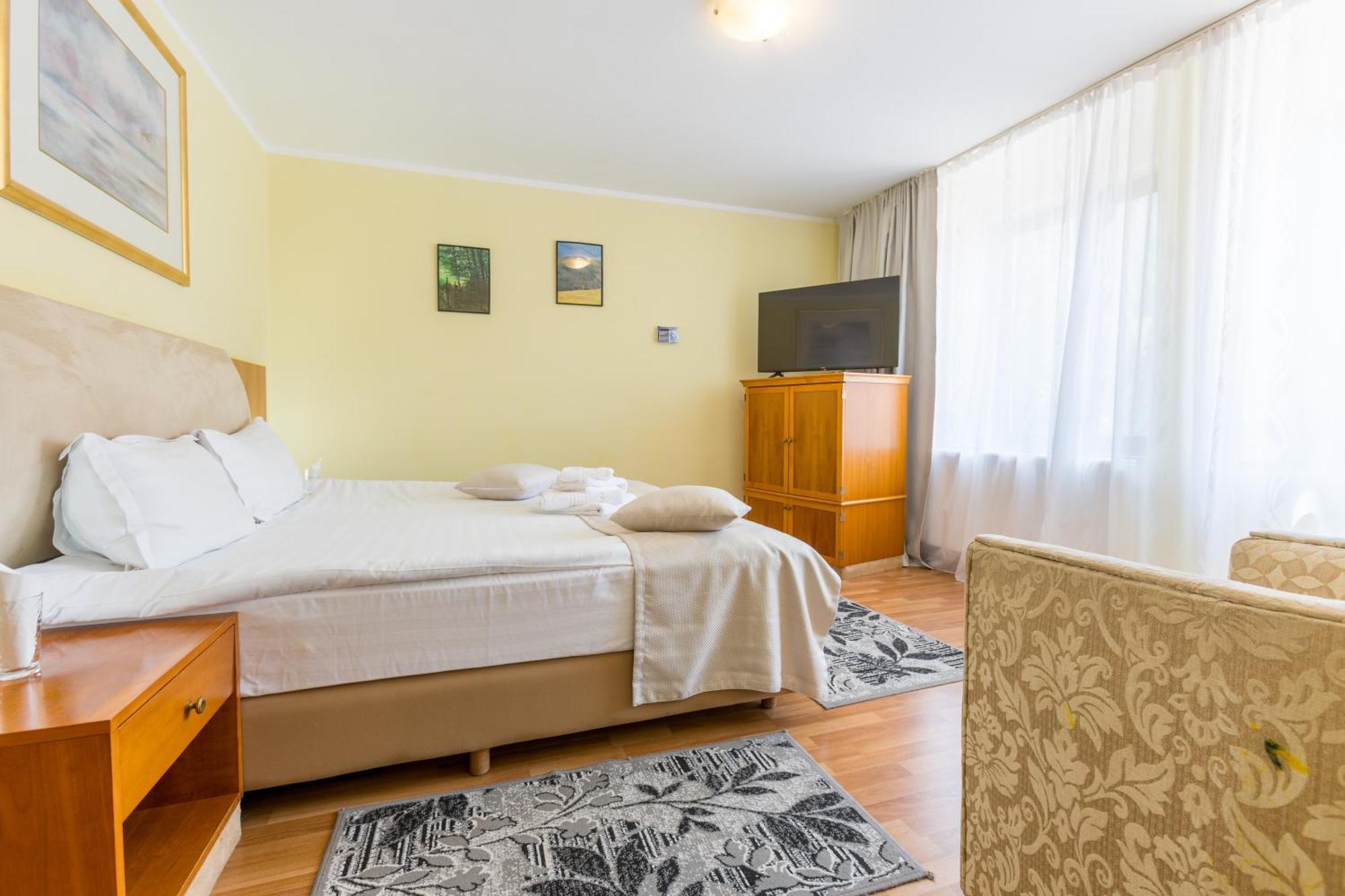 Vila Pinul Si Mesteacanul Poiana Brasov Bagian luar foto